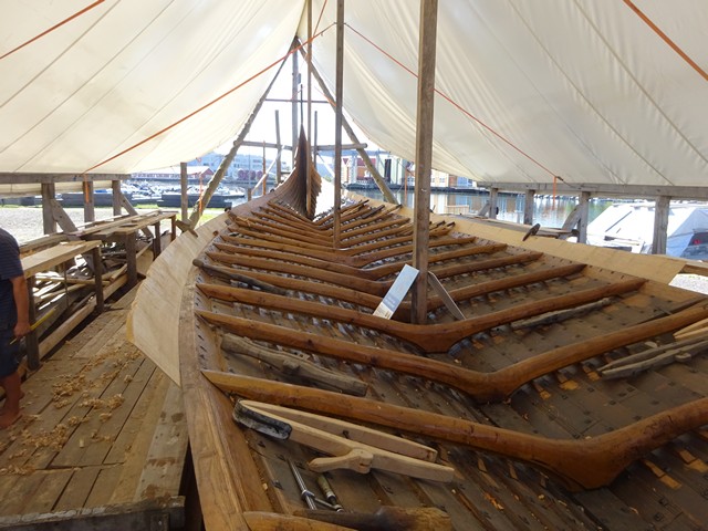Bygging av kopi av Osebergskipet
