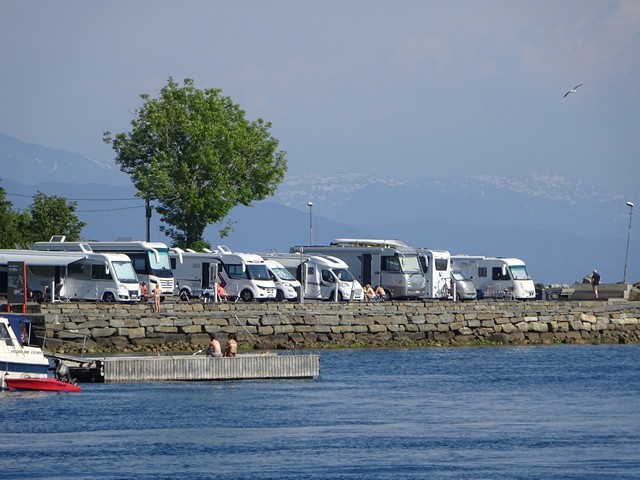 Os bobilparkering