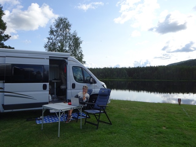 Camping p Evjetun