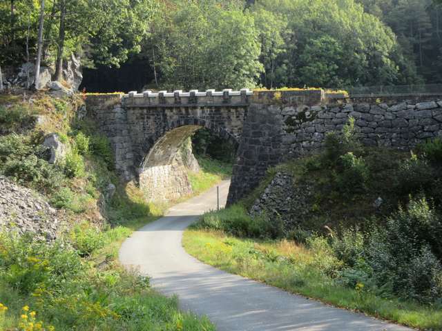 Knuden