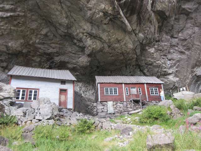 Helleren i Jsenfjord