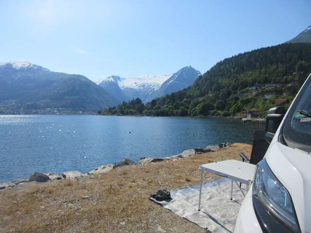 camping utenfor Balestrand