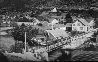 Vikedal bru mot kirken