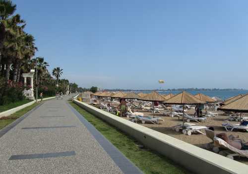 Strandpromenaden i Side